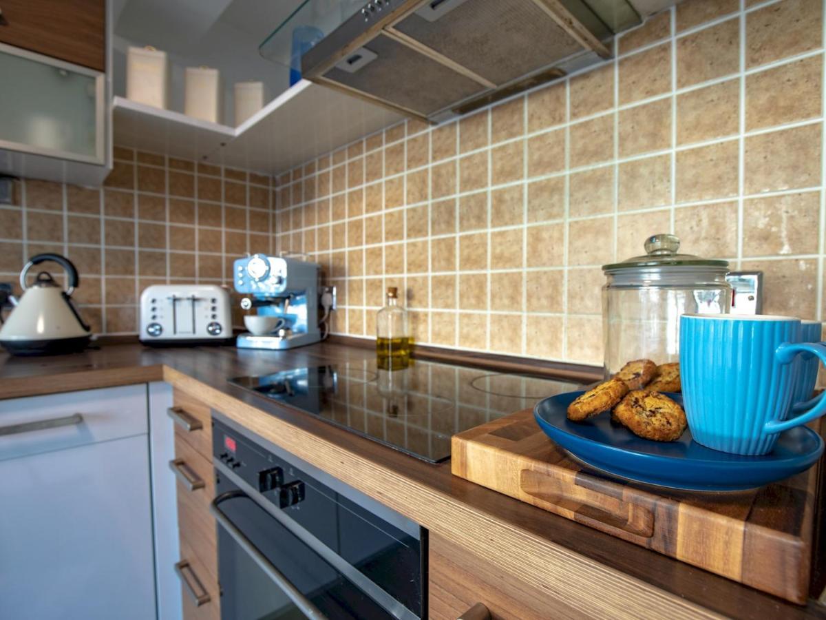 Pass The Keys Art Deco Inspired Apartment With Roof Top Views Shrewsbury Extérieur photo