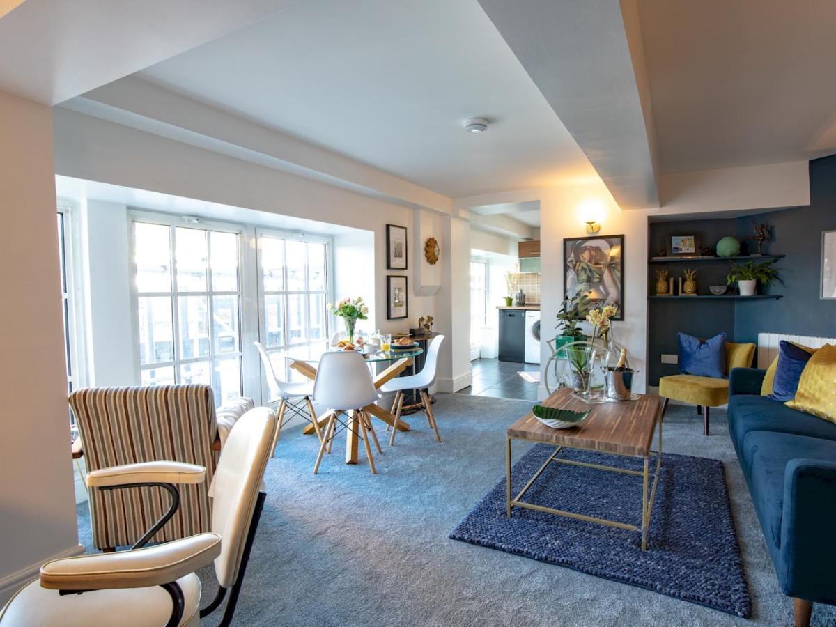 Pass The Keys Art Deco Inspired Apartment With Roof Top Views Shrewsbury Extérieur photo